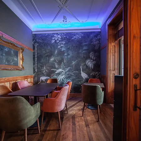 Storytellers Palace 5*