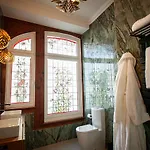 Hotell Storytellers Palace