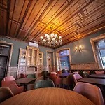 Storytellers Palace Hotell 5*