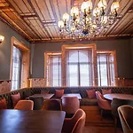 Hotell Storytellers Palace