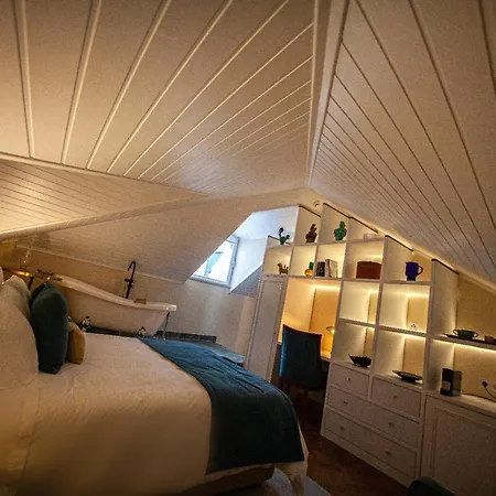 Storytellers Palace Hotell