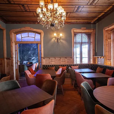 Hotel Storytellers Palace