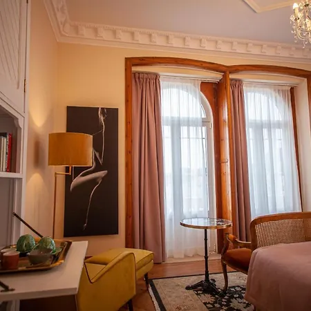 Storytellers Palace Hotell 5*