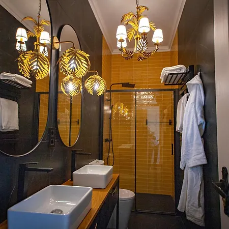 Hotell Storytellers Palace 5*