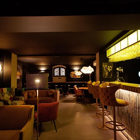 Hotell Storytellers Palace
