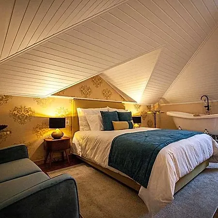 Hotel Storytellers Palace 5*