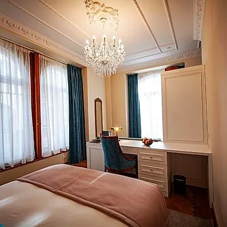 Hotell Storytellers Palace 5*