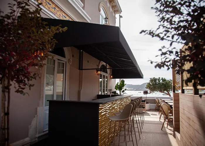 Hotel Storytellers Palace São Martinho do Porto