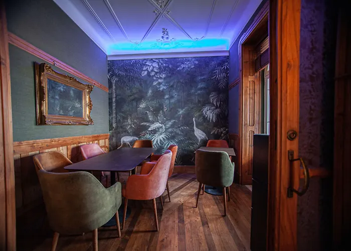 Storytellers Palace 5*